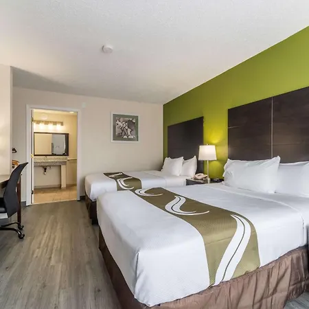 Quality Inn & Suites Vandalia Near I-70 And Hwy 51