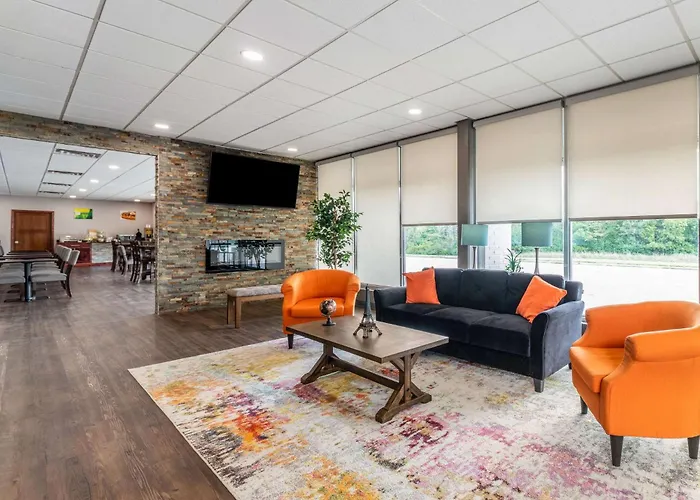 Hotel Quality & Near I-70 And Hwy 51