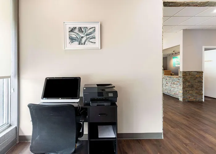 Quality & Near I-70 And Hwy 51 Hotel Vandalia
