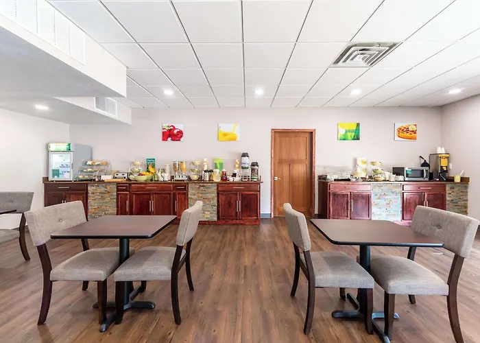 Quality & Near I-70 And Hwy 51 Vandalia
