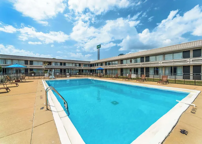 Quality & Near I-70 And Hwy 51 Hotel Vandalia