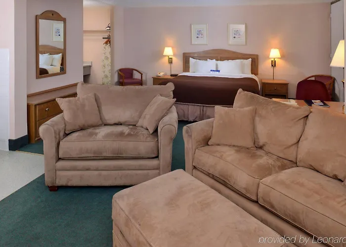 Quality & Near I-70 And Hwy 51 Hotel