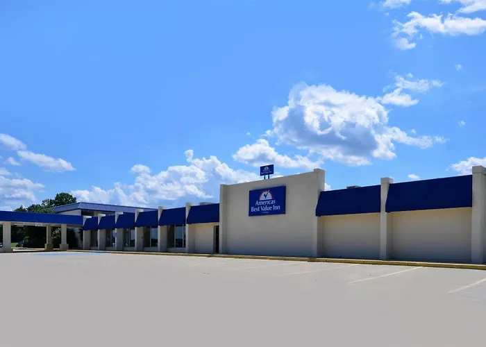 Quality & Near I-70 And Hwy 51 Hotel Vandalia