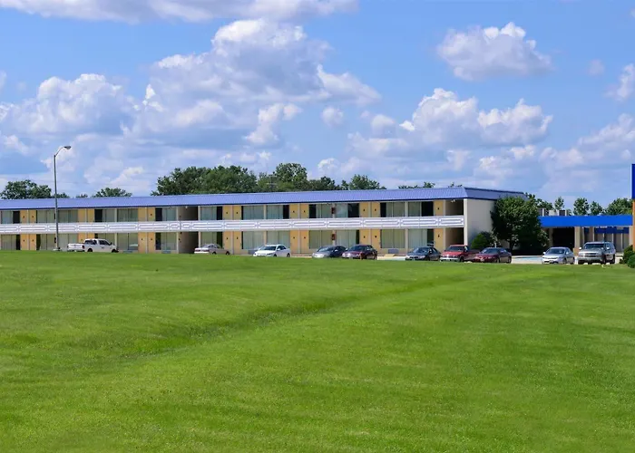 Quality & Near I-70 And Hwy 51 Vandalia