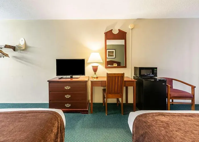 Quality & Near I-70 And Hwy 51