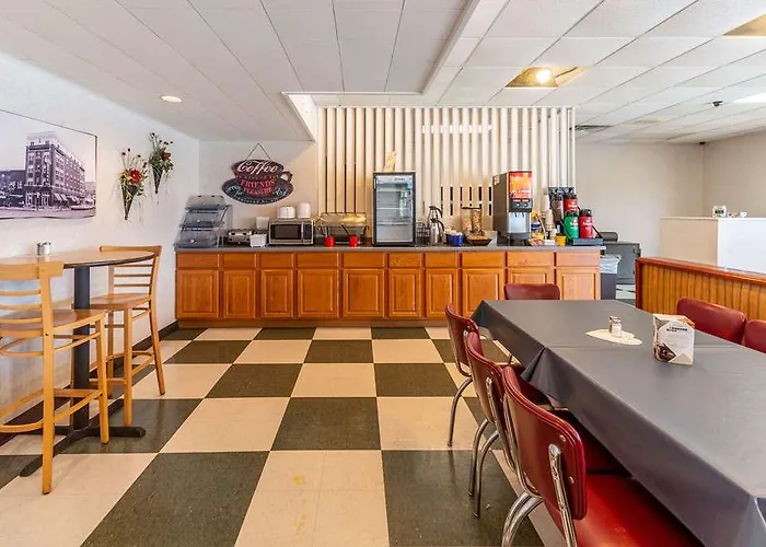 Quality & Near I-70 And Hwy 51 Hotel Vandalia
